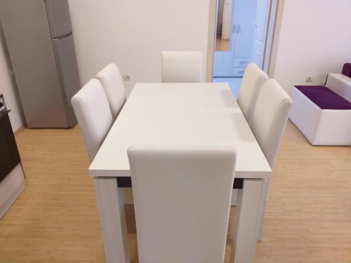 Apartmani Grza Парасин Экстерьер фото