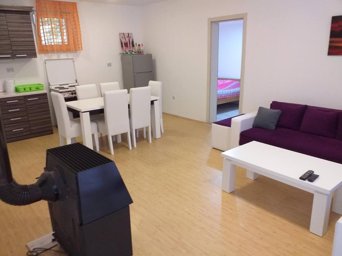 Apartmani Grza Парасин Экстерьер фото